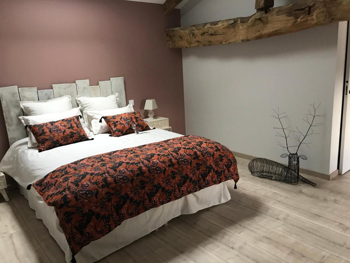 Logis De Pierre Levee Bed and Breakfast Bessines Exteriör bild